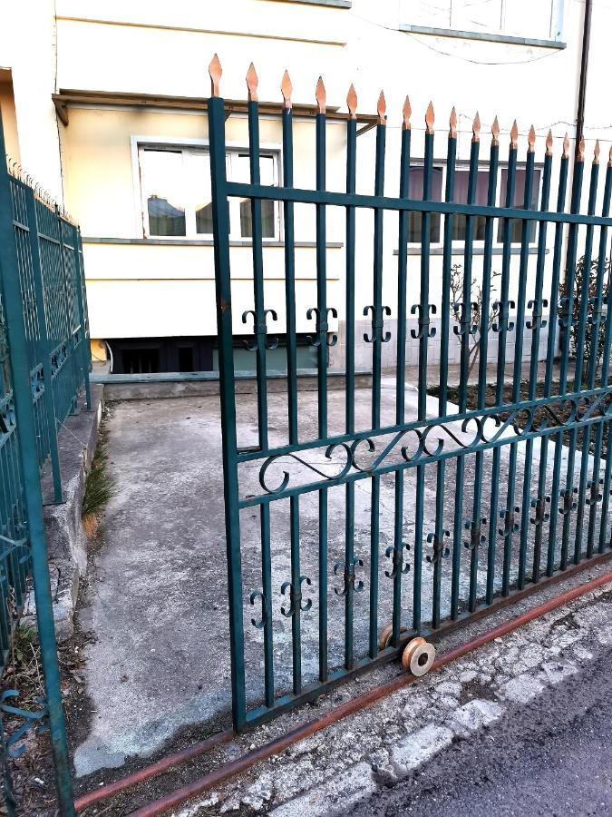 Uranus Studio Apartment Piatra Neamţ Exterior foto