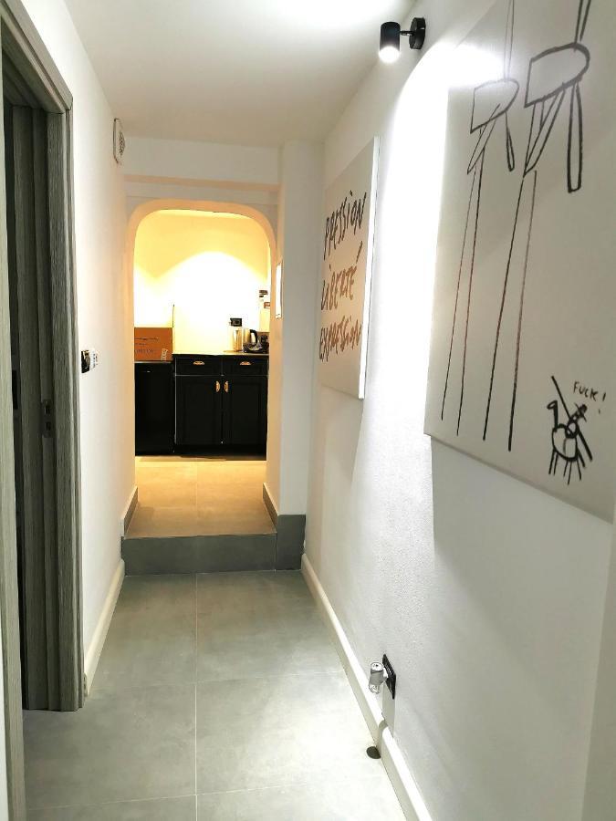 Uranus Studio Apartment Piatra Neamţ Exterior foto